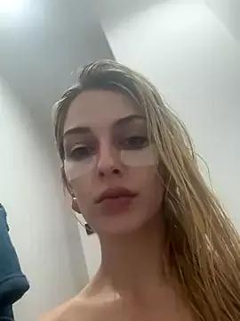 Bellalolahot from StripChat is Freechat