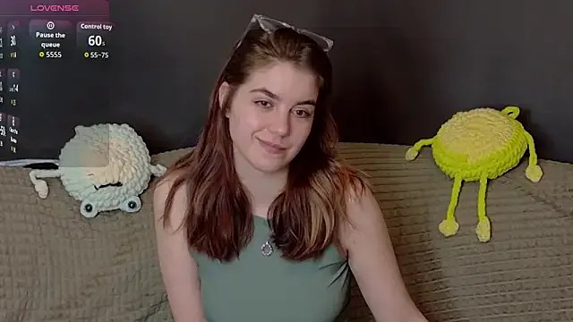 ElzaBlis from StripChat