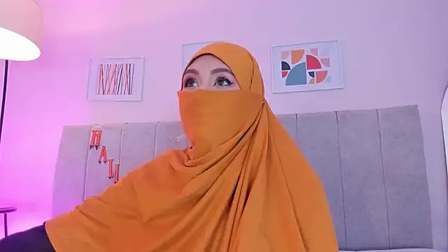 fatiima_ from StripChat