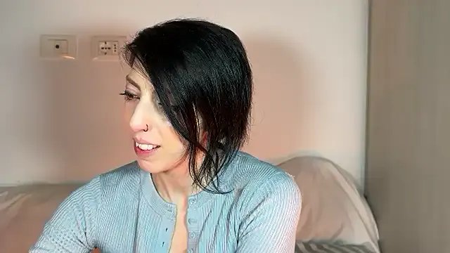 flowermadness from StripChat