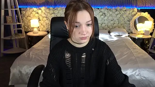 FoxyMayy from StripChat