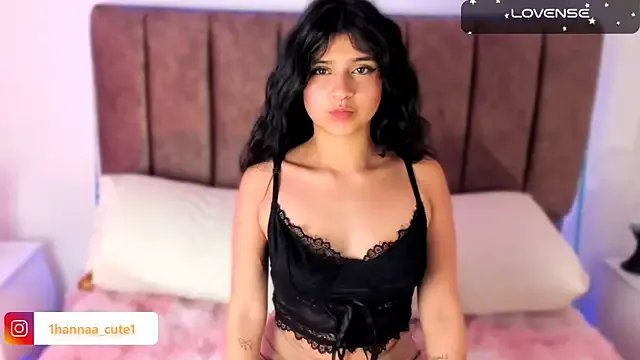 hannaa_cute from StripChat