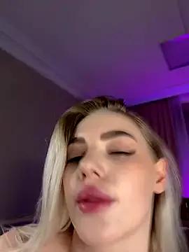 Cute HugeBoobsAlice wants you to fuck their body now HugeBoobsAlice from StripChat