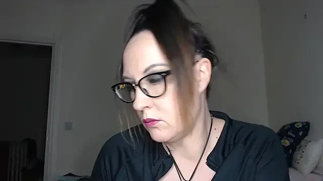 Humiliatrixxxx from StripChat