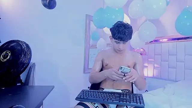 Jhonny-Blake from StripChat is Freechat
