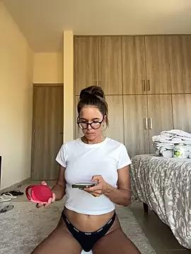 JuicyFruits93 from StripChat is Freechat