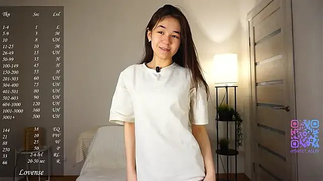 KiraAbling from StripChat