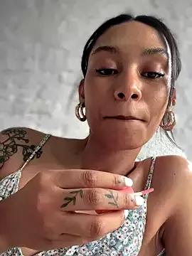 Leaberrry from StripChat is Freechat