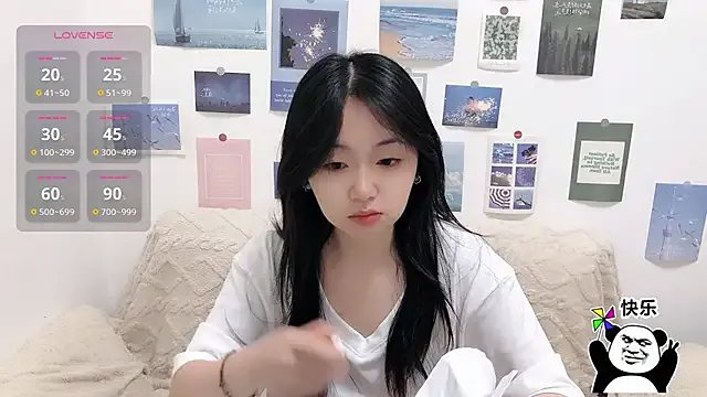 LiLiYbaby from StripChat