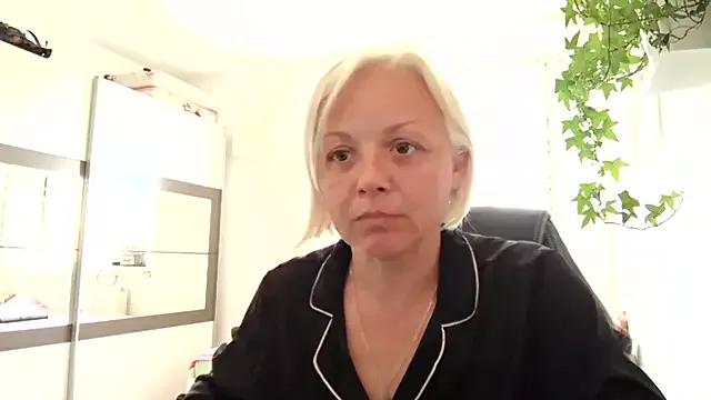 Linsy_Kim from StripChat is Freechat