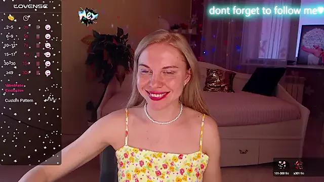 LiSinDoll from StripChat is Group