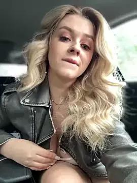 Love_Bri from StripChat is Freechat