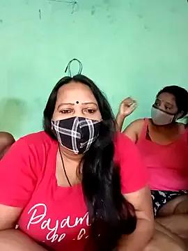 LoveOnStream from StripChat