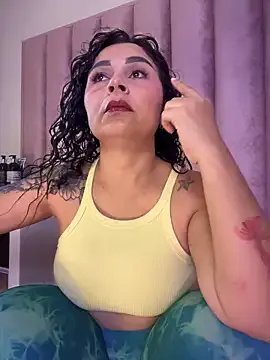 Natural_BIGASS_Nina from StripChat