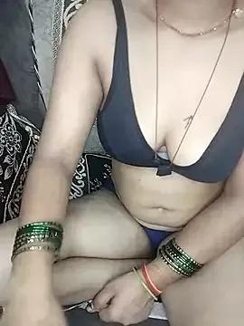 Riiall_mom from StripChat is Freechat