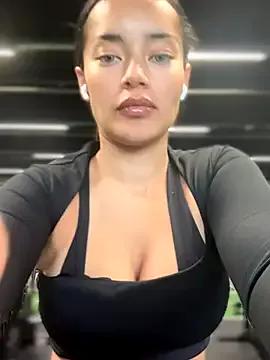Cute Risky_Workouts wants you to fuck her body now Risky_Workouts from StripChat