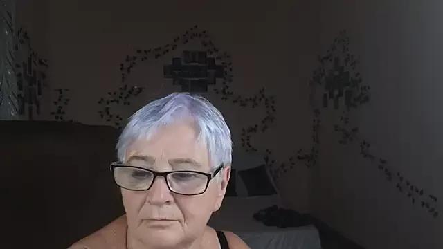 Sandra_Snowflake from StripChat is Freechat