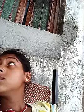 Saniye-143 from StripChat is Freechat