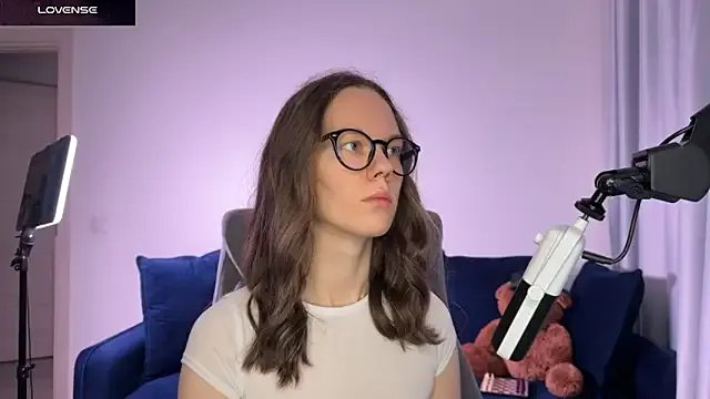 SharkyBaby from StripChat