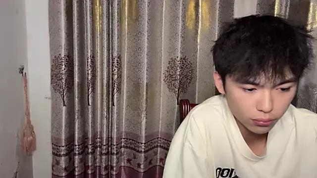 xiaottt1918 from StripChat is Freechat